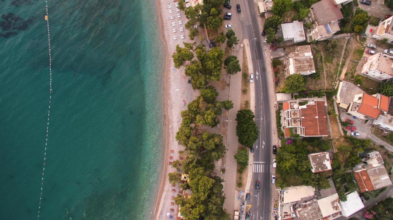 Mika'S Seaview Apartments Бар Екстер'єр фото